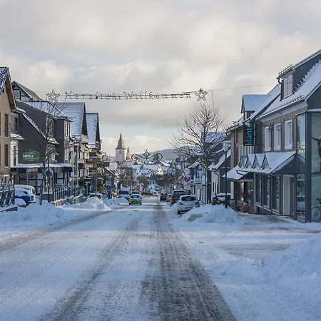 Welcome In - 'leni' Naast De Piste, Met Balkon, Sauna En Zwembad ווינטרברג